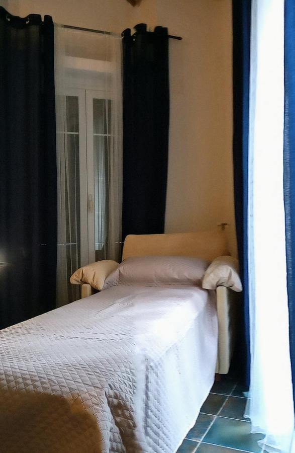 Locazione Breve In Pieno Centro "Blue House" Apartment Палермо Екстериор снимка