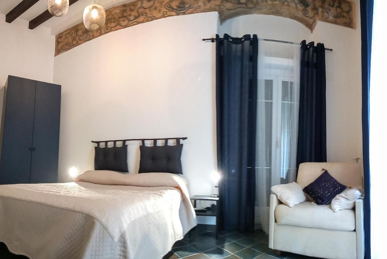 Locazione Breve In Pieno Centro "Blue House" Apartment Палермо Екстериор снимка